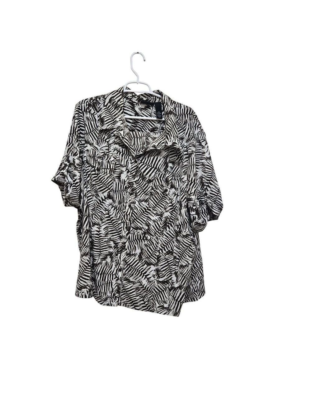 Maggie Barnes 3X Brown White Palm Leaf Button Front Blouse